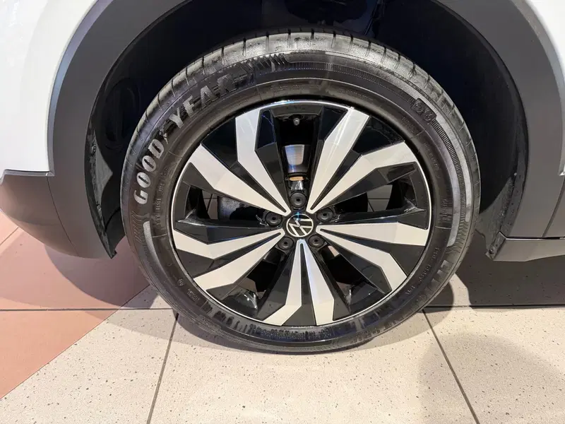 Volkswagen T-Cross usata a Genova (14)