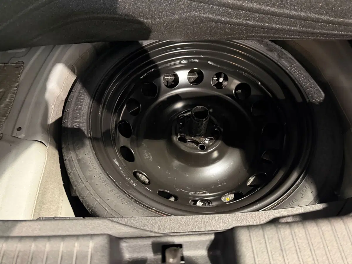 Volkswagen T-Cross usata a Genova (9)