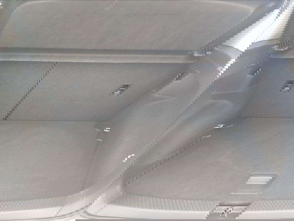 Volkswagen T-Cross usata a Lucca (15)