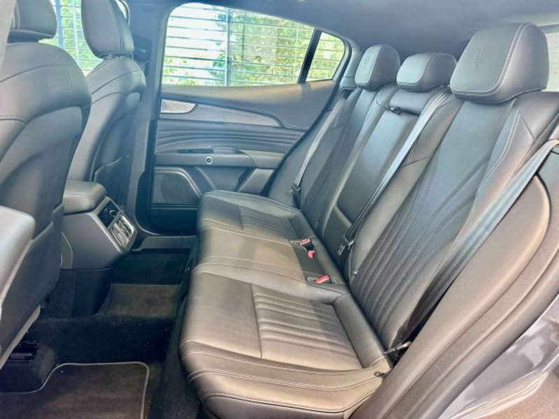 Maserati Grecale nuova a Torino (8)