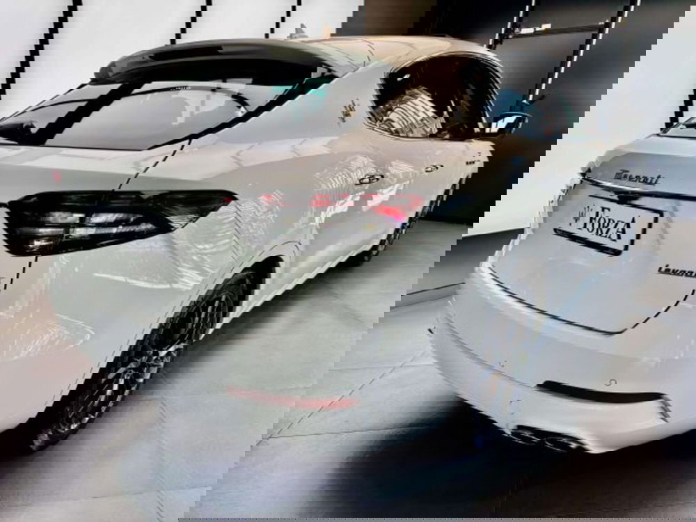 Maserati Levante usata a Torino (6)