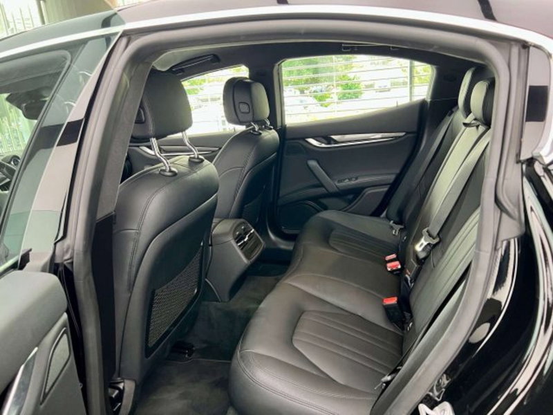 Maserati Ghibli usata a Torino (9)