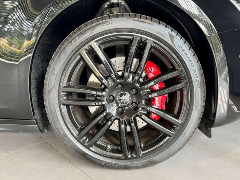 Maserati Ghibli usata a Torino (3)