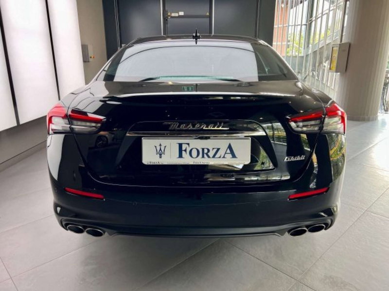 Maserati Ghibli usata a Torino (6)