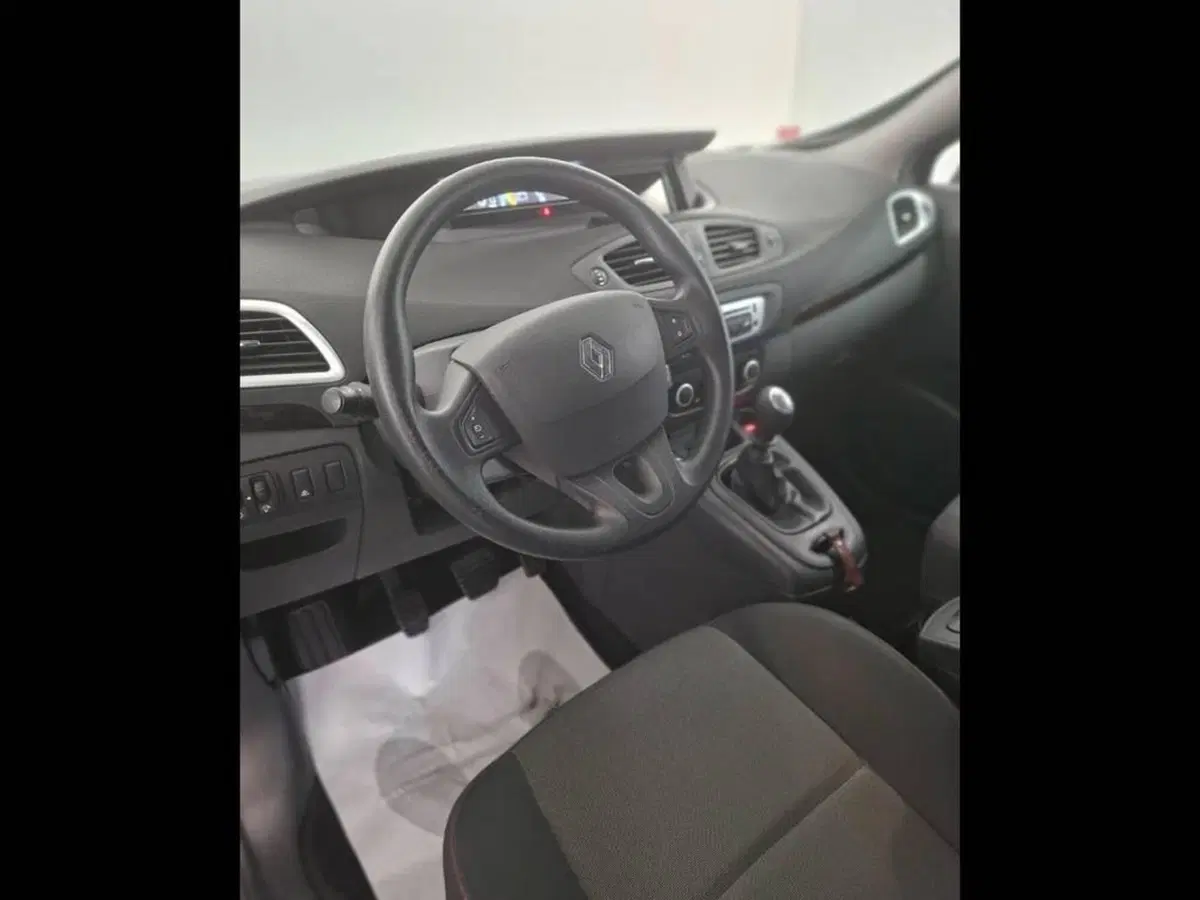 Renault Scenic E-Tech Electric usata a Torino (11)