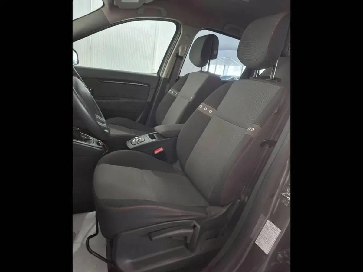 Renault Scenic E-Tech Electric usata a Torino (15)