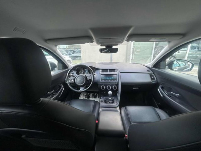 Jaguar E-Pace usata a Lucca (10)
