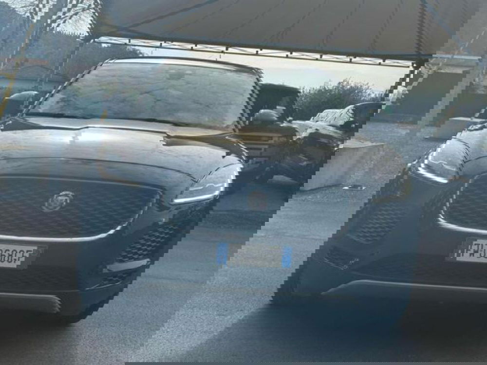 Jaguar E-Pace usata a Lucca (2)