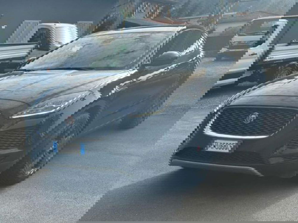 Jaguar E-Pace usata a Lucca (3)