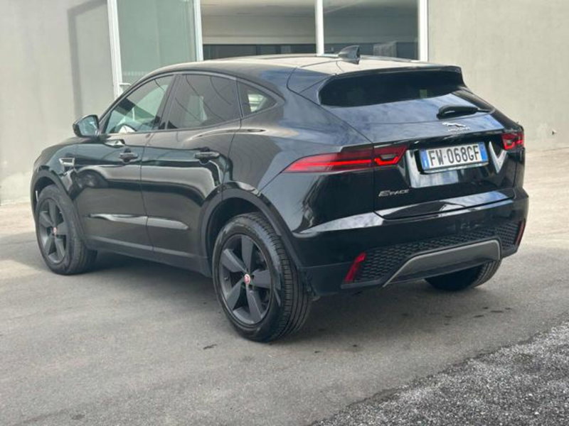 Jaguar E-Pace usata a Lucca (5)