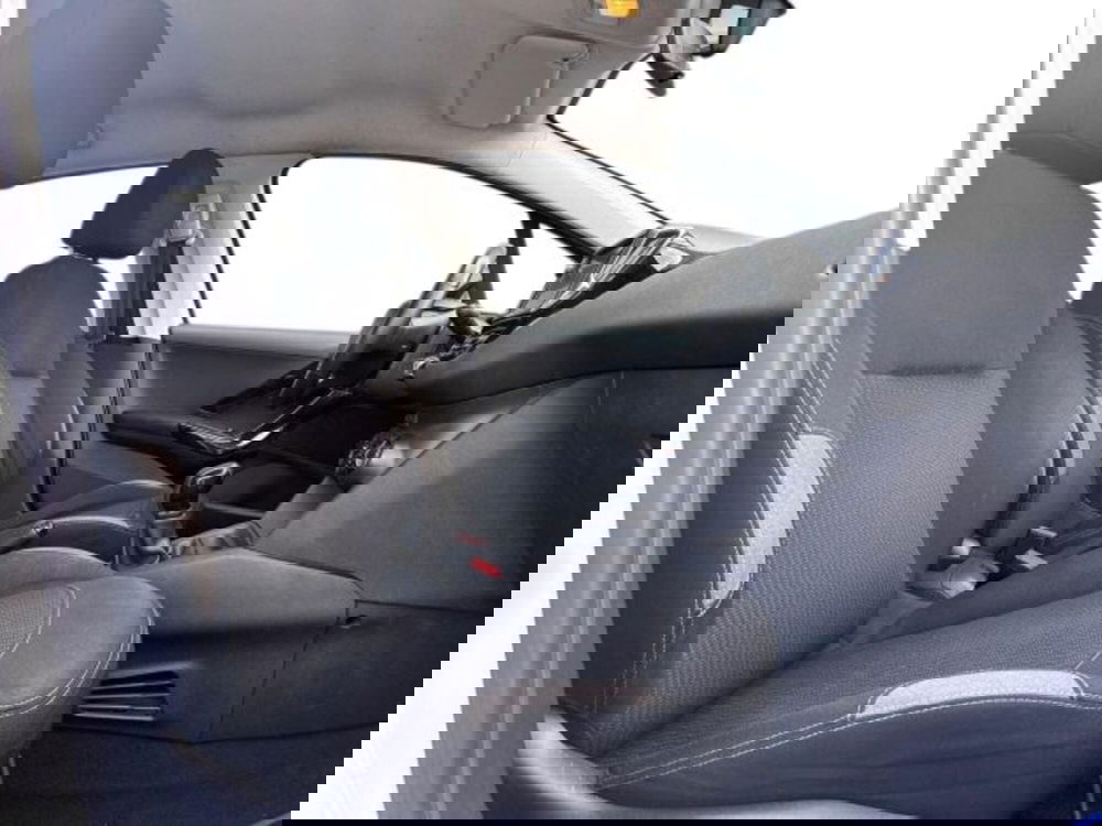 Peugeot 208 usata a Catania (10)