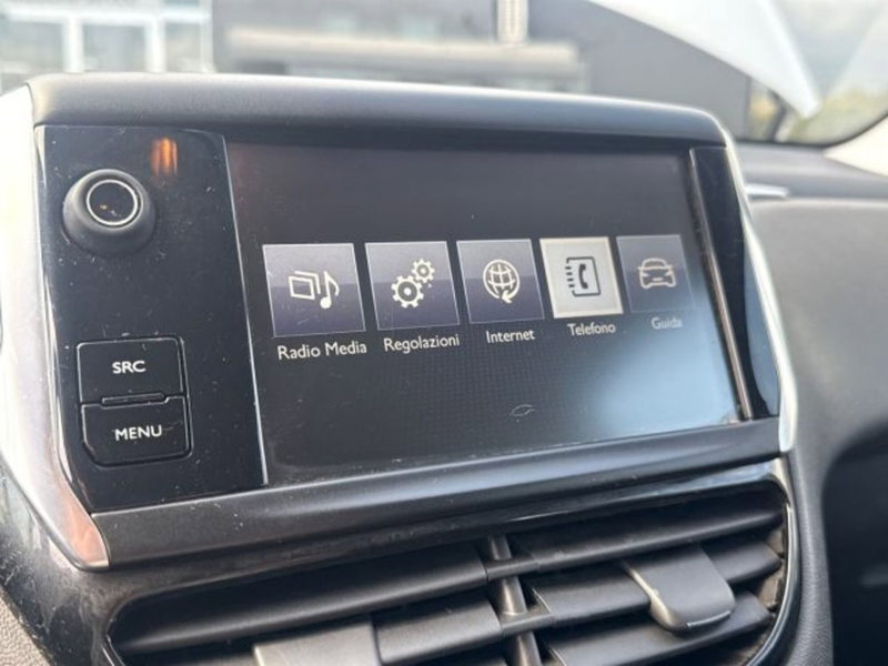 Peugeot 208 usata a Catania (15)