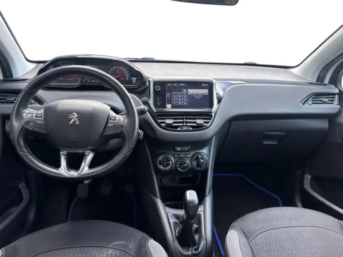 Peugeot 208 usata a Catania (7)