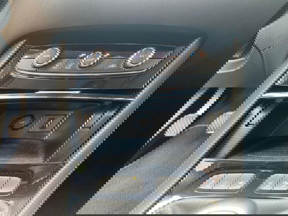 Opel Grandland X usata a Torino (11)