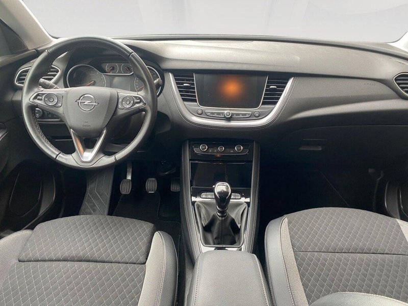 Opel Grandland X usata a Torino (6)