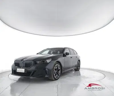BMW Serie 5 520 del 2024 usata a Corciano