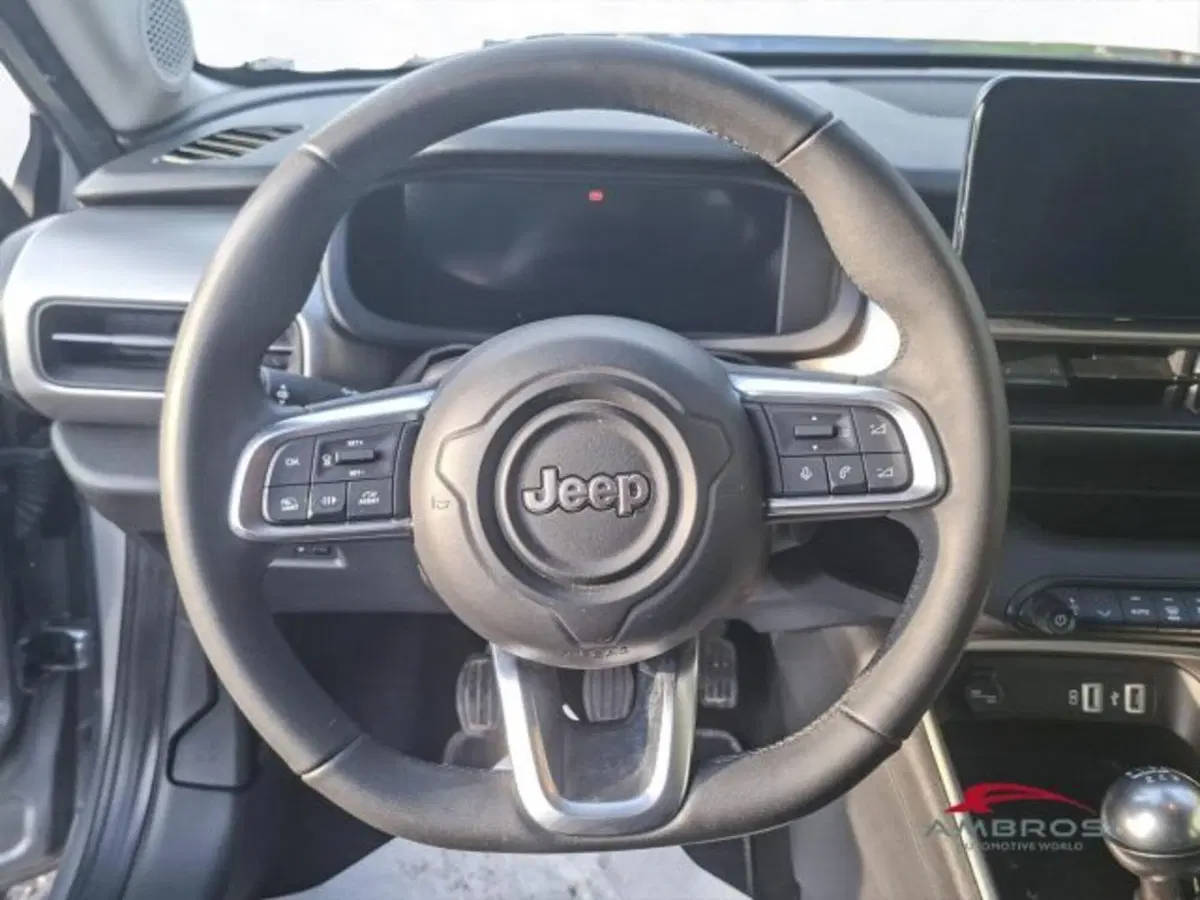 Jeep Avenger usata a Perugia (14)