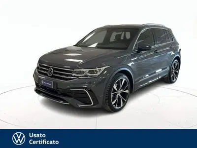 Volkswagen Tiguan 2.0 tdi R-Line 150cv dsg del 2022 usata a Arzignano