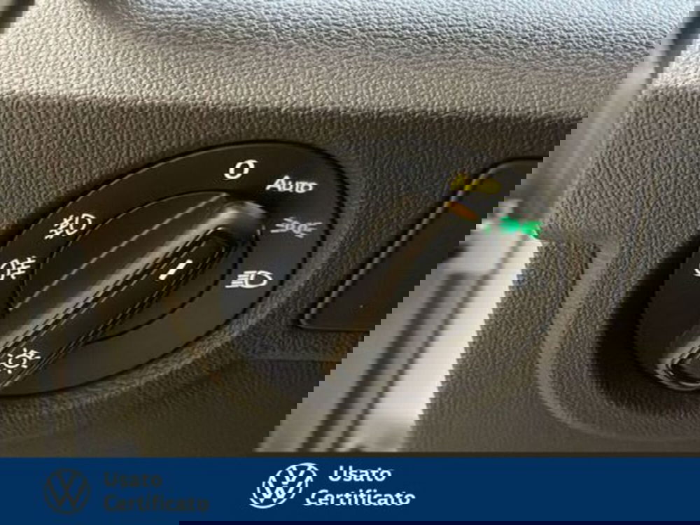 Volkswagen T-Cross usata a Vicenza (14)