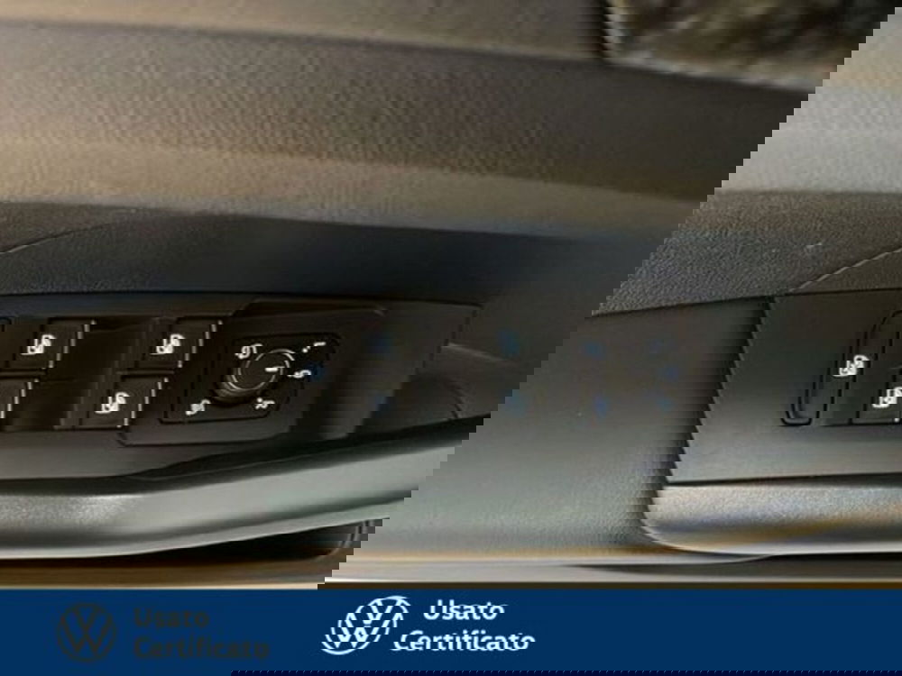 Volkswagen T-Cross usata a Vicenza (15)