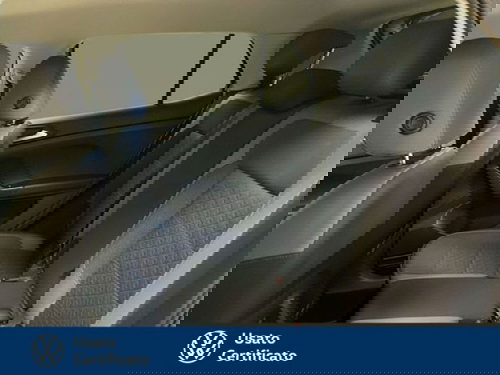 Volkswagen T-Cross usata a Vicenza (16)