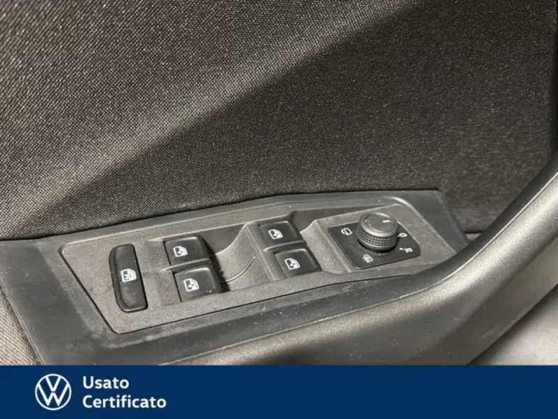 Volkswagen T-Roc usata a Vicenza (17)