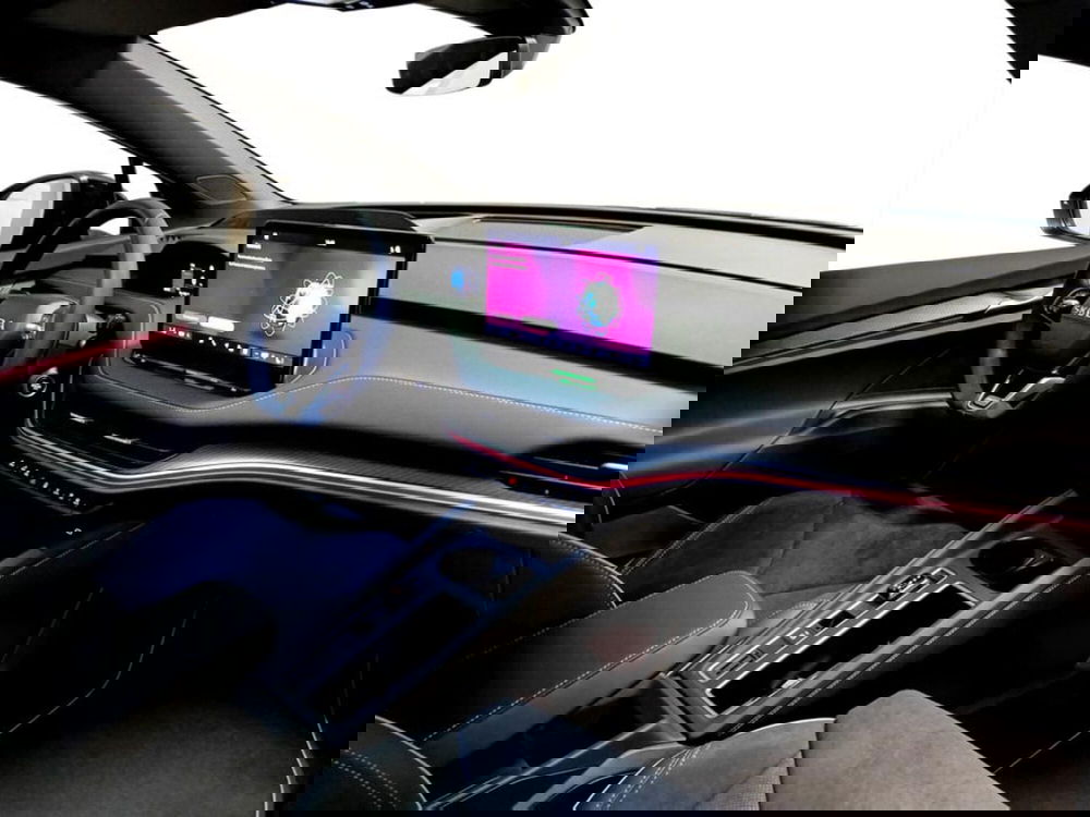 Skoda Enyaq Coupé nuova a Piacenza (10)