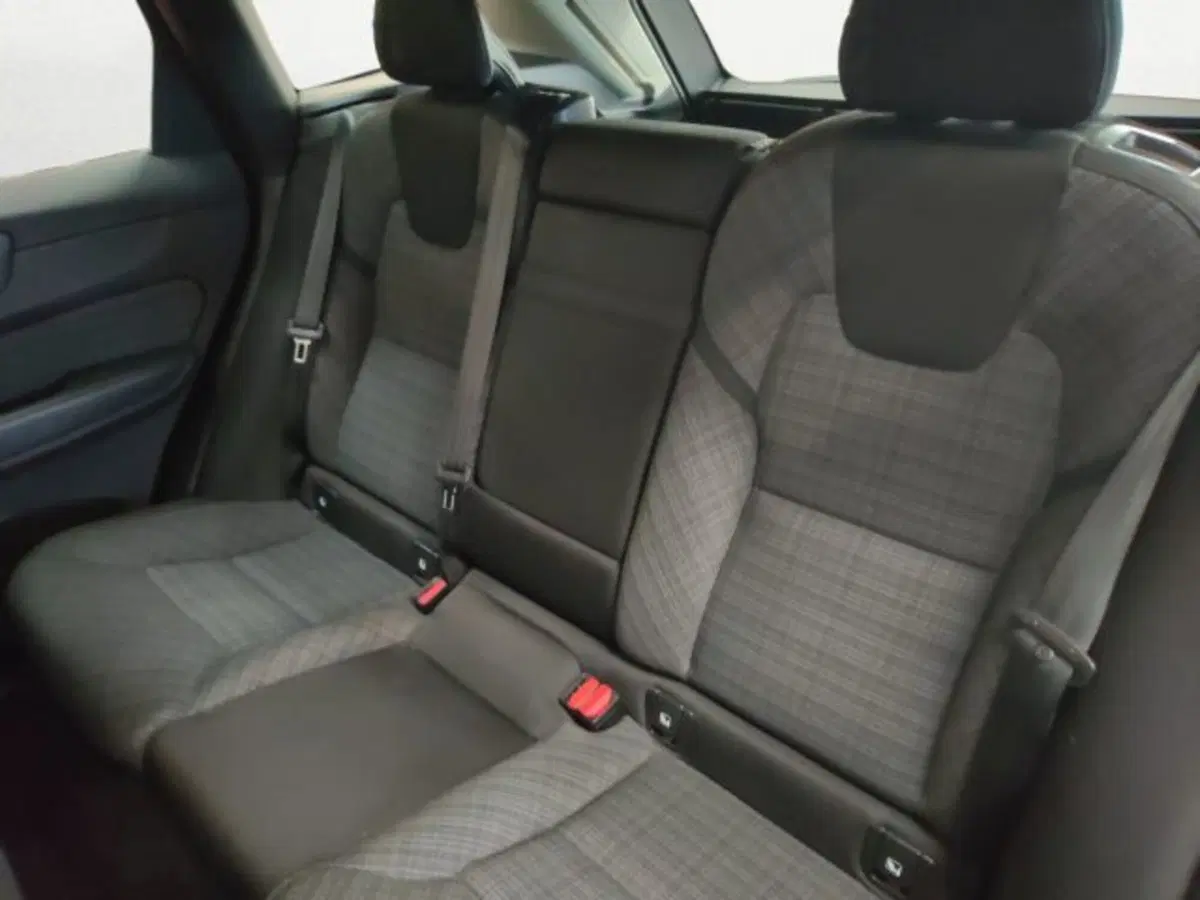 Volvo XC60 usata a Treviso (11)