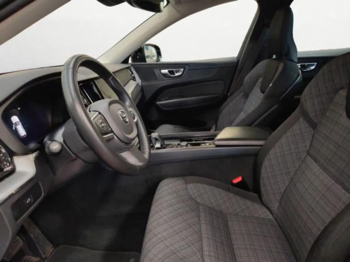 Volvo XC60 usata a Treviso (9)