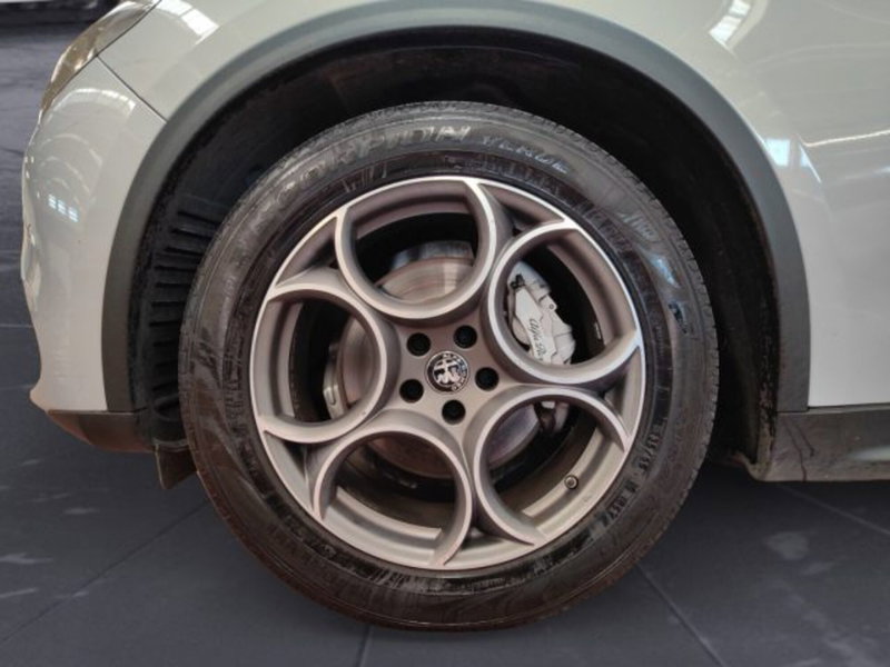 Alfa Romeo Stelvio usata a Treviso (15)