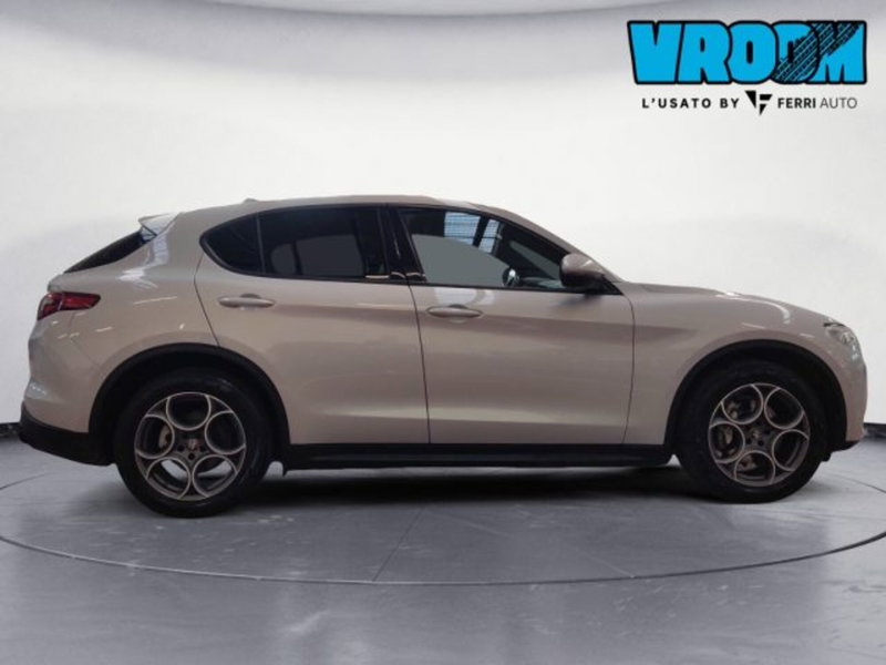 Alfa Romeo Stelvio usata a Treviso (4)