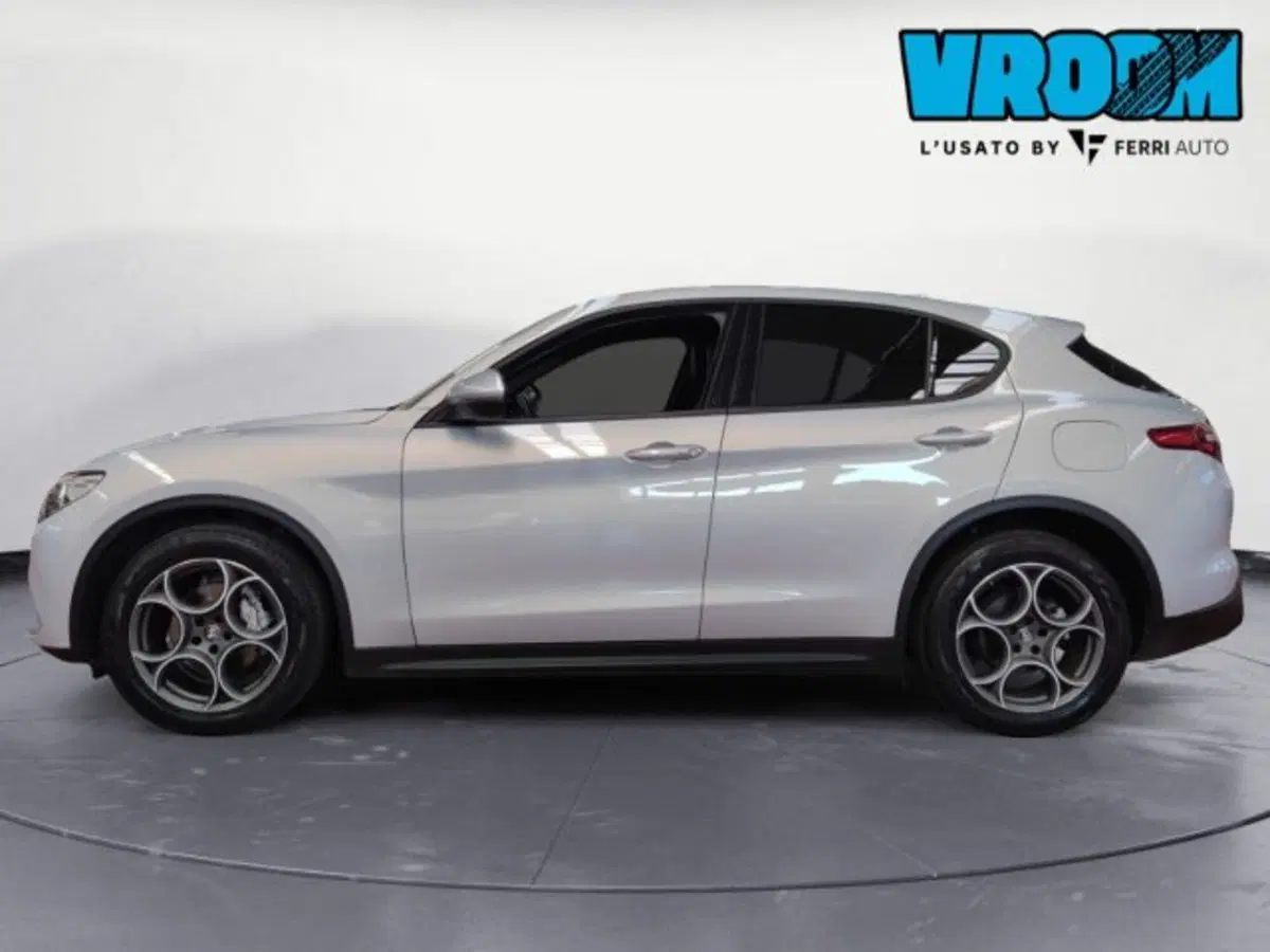 Alfa Romeo Stelvio usata a Treviso (6)