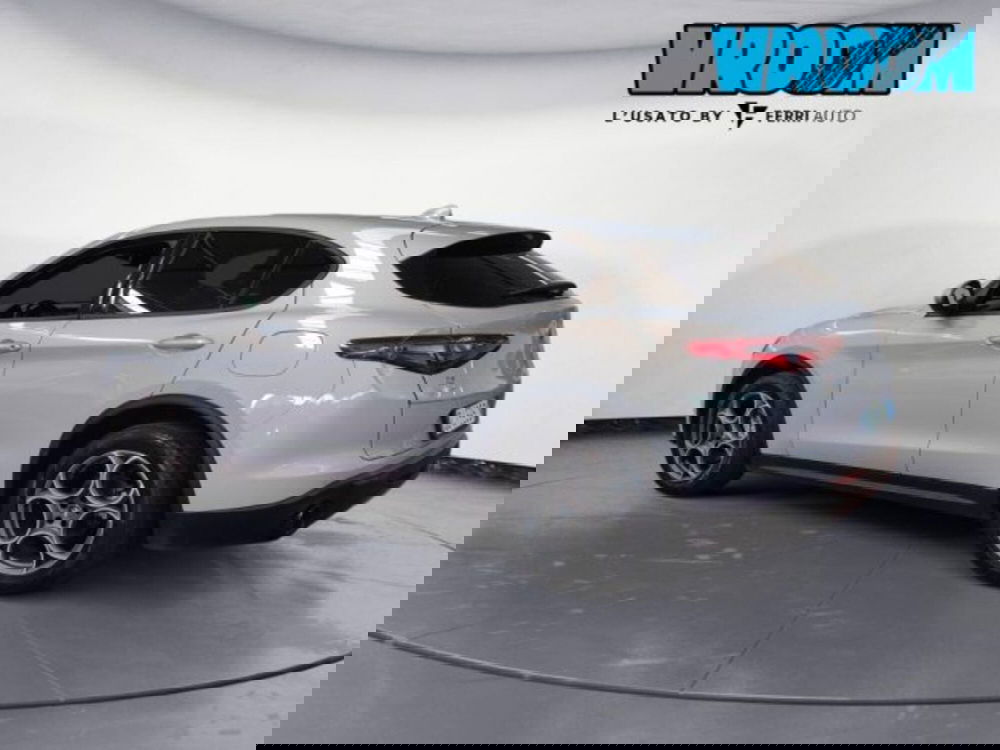 Alfa Romeo Stelvio usata a Treviso (8)
