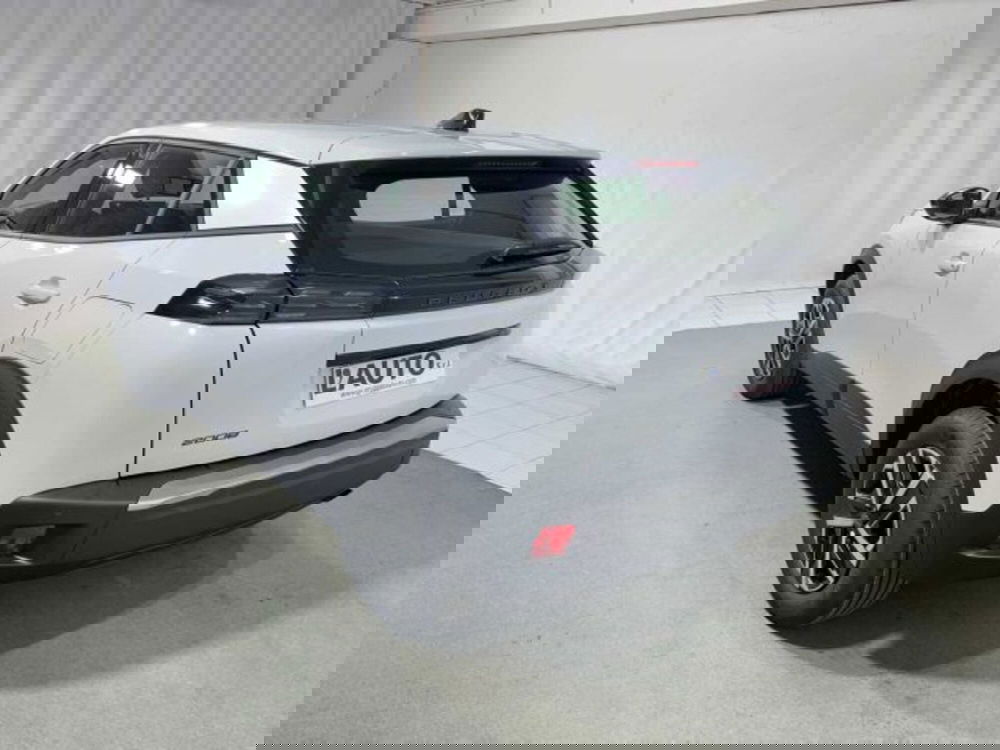 Peugeot 2008 nuova a Sondrio (3)