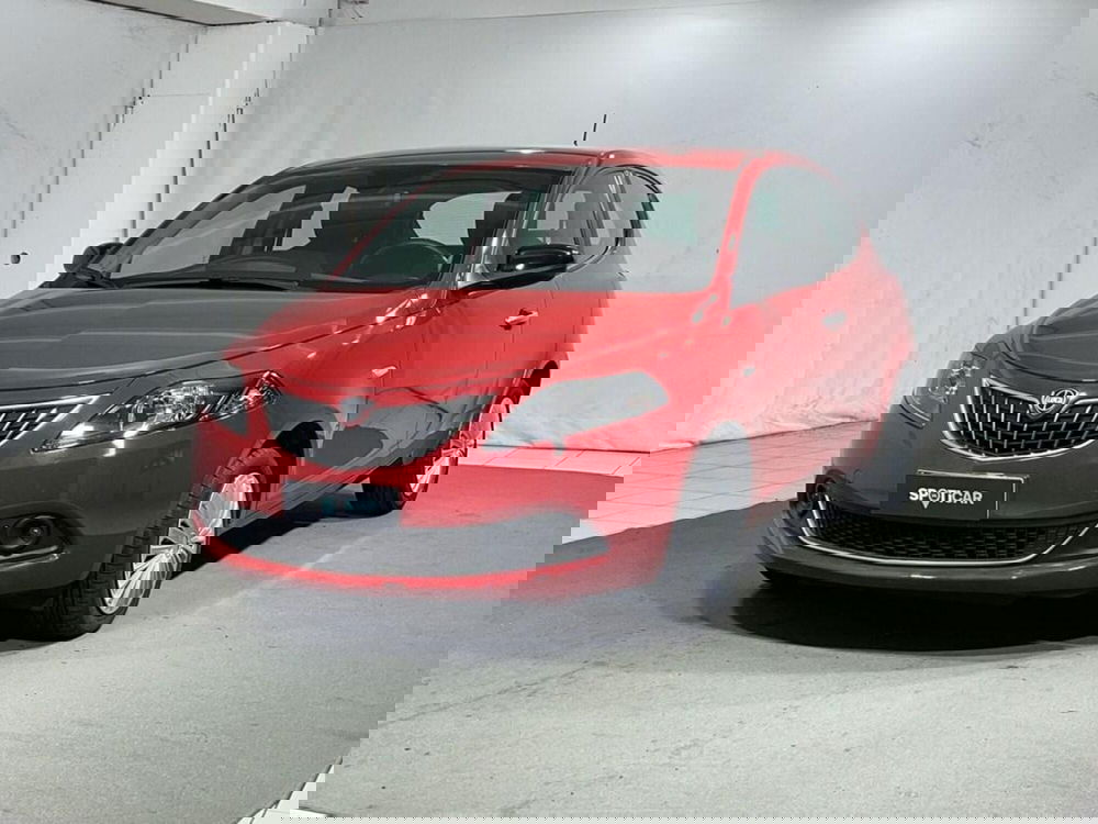 Lancia Ypsilon usata a Sondrio