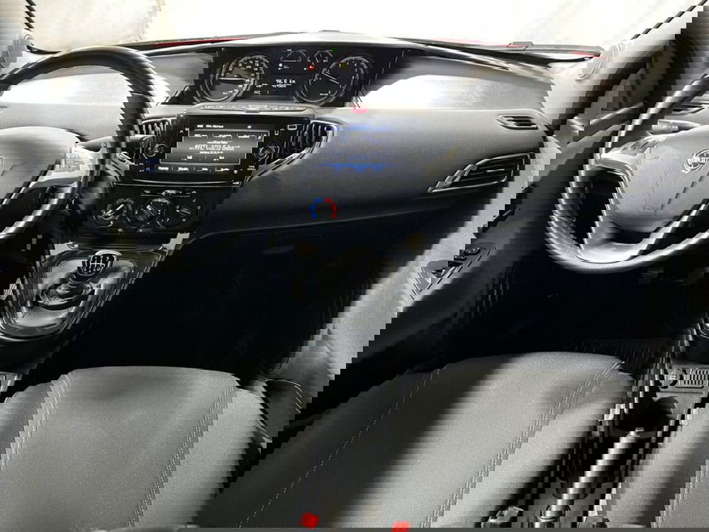 Lancia Ypsilon usata a Sondrio (12)