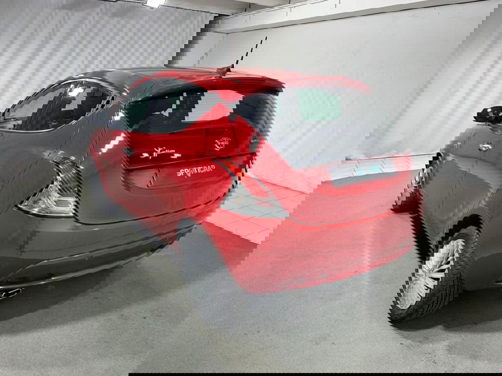 Lancia Ypsilon usata a Sondrio (3)