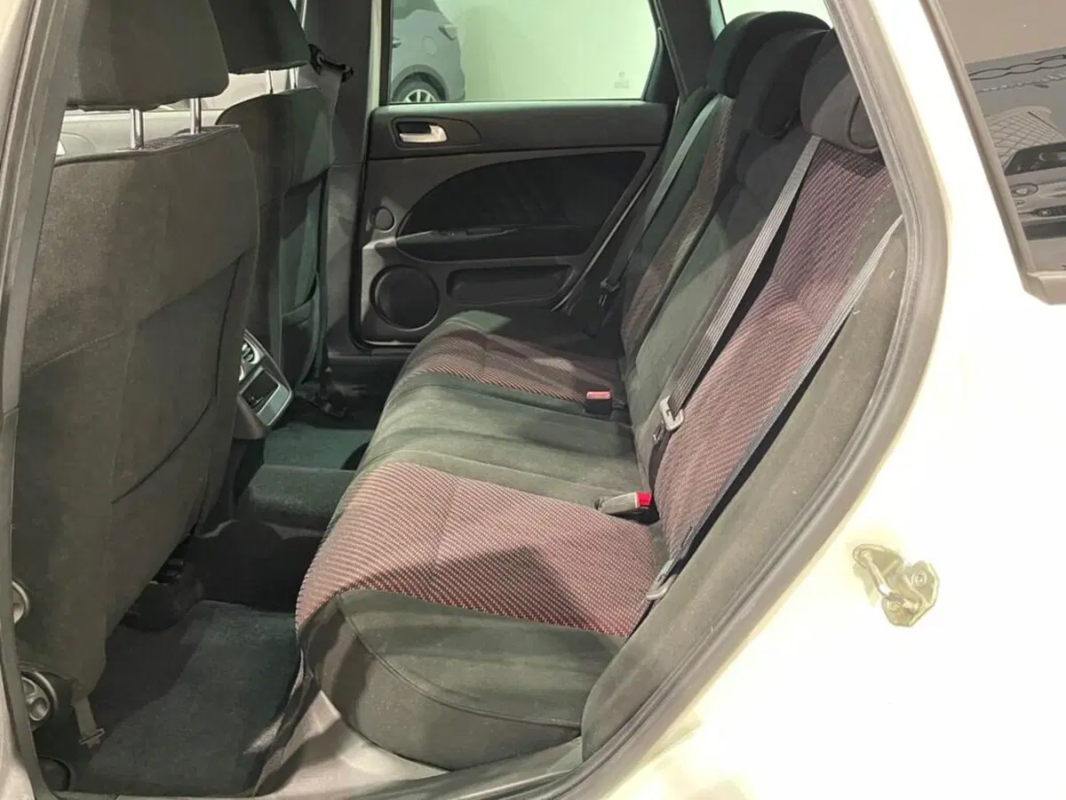 Alfa Romeo 159 SportWagon usata a Sondrio (11)
