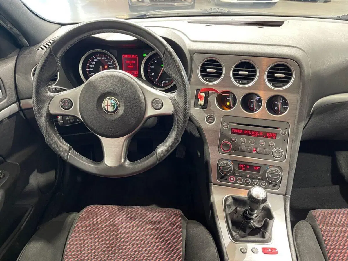 Alfa Romeo 159 SportWagon usata a Sondrio (13)