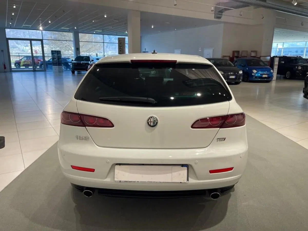 Alfa Romeo 159 SportWagon usata a Sondrio (4)