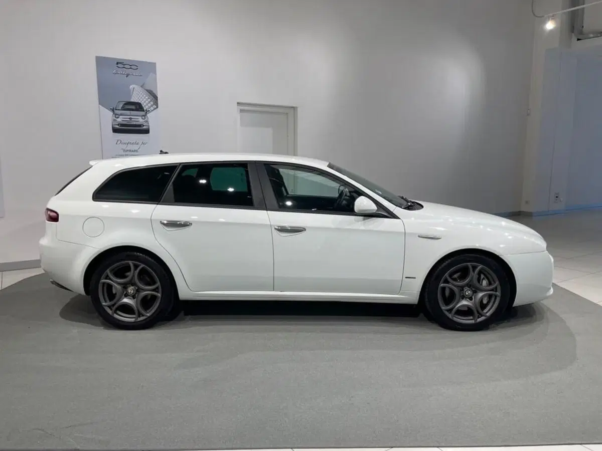 Alfa Romeo 159 SportWagon usata a Sondrio (6)