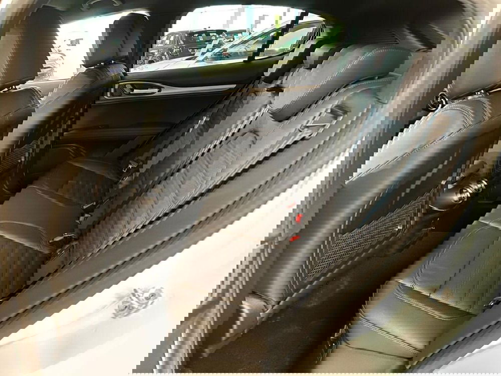 Alfa Romeo Stelvio nuova a Sondrio (11)