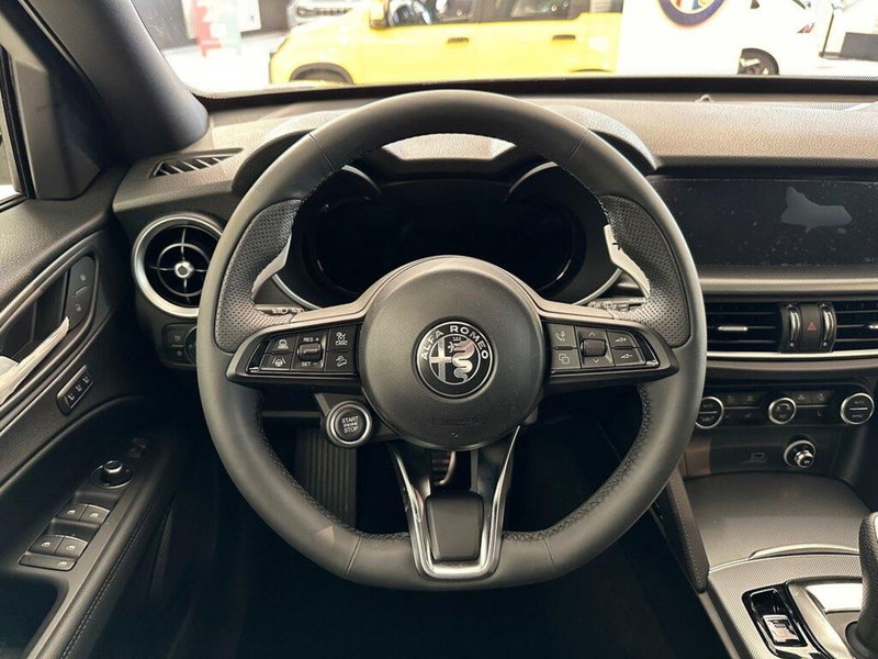 Alfa Romeo Stelvio nuova a Sondrio (14)