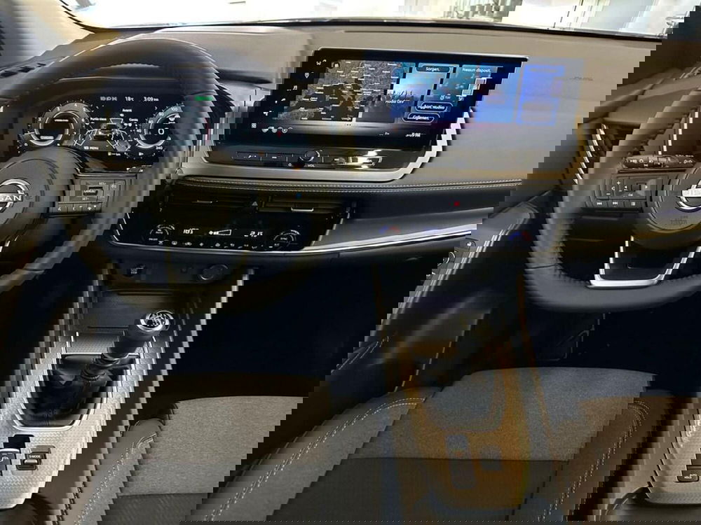 Nissan Qashqai nuova a Sondrio (12)