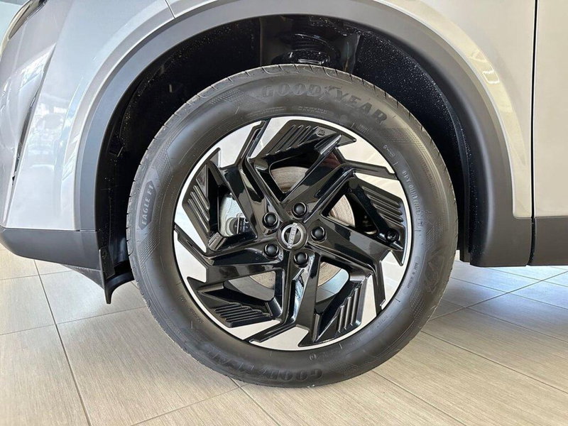 Nissan Qashqai nuova a Sondrio (8)