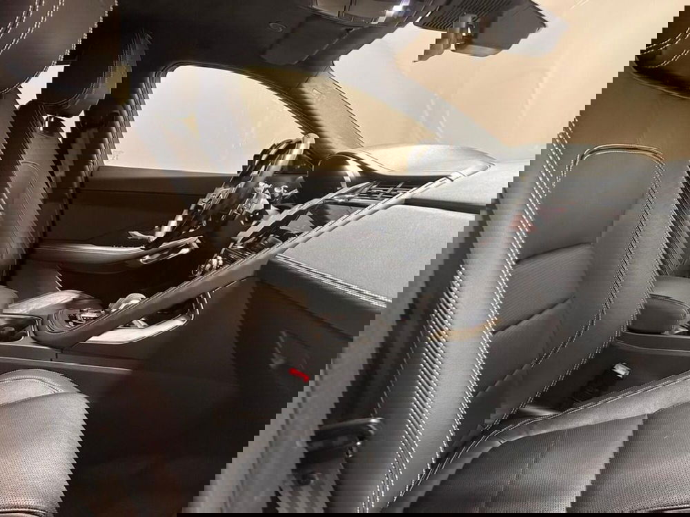 Jaguar E-Pace usata a Varese (3)