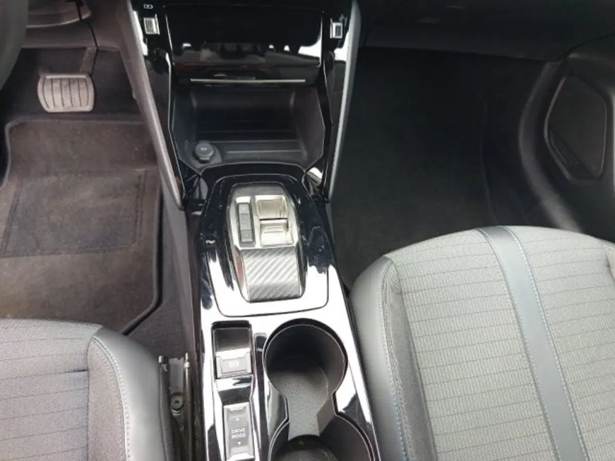Peugeot 208 usata a Frosinone (10)