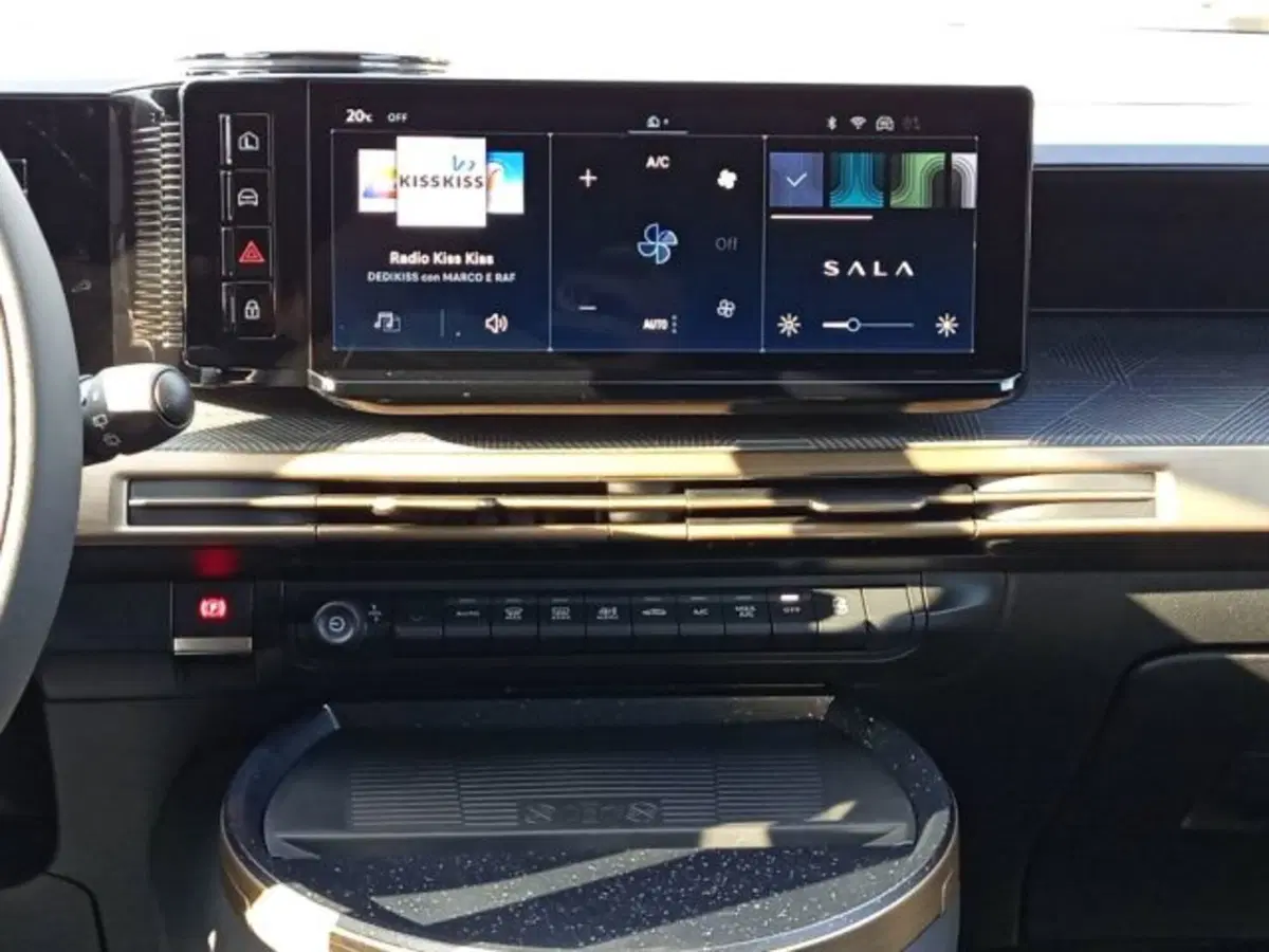 Lancia Ypsilon nuova a Frosinone (14)