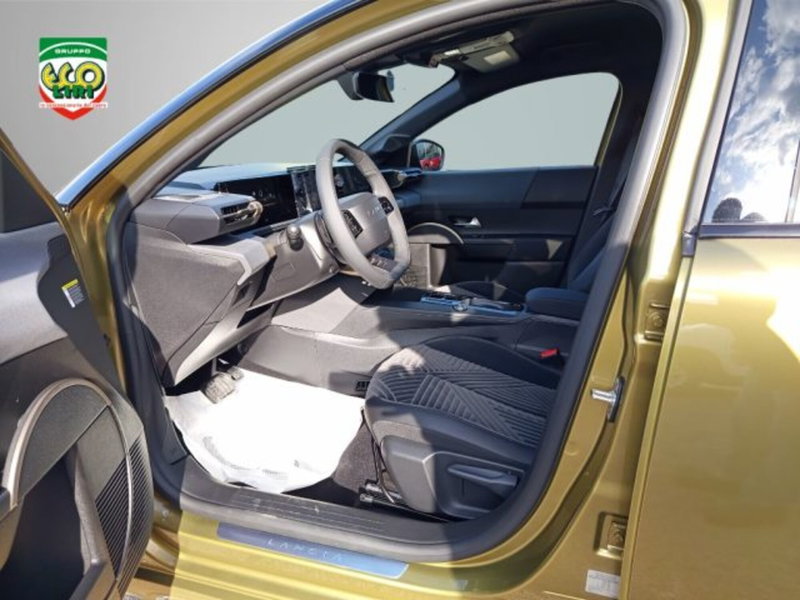 Lancia Ypsilon nuova a Frosinone (18)