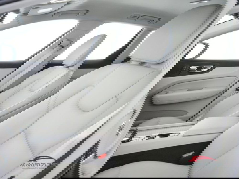 Volvo XC60 usata a Perugia (9)